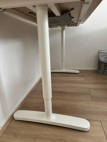 IKEA Bekant Bureau/Tafel - In hoogte verstelbaar 140 x 60 cm - afbeelding 3 IKEA Bekant Bureau/Tafel - In hoogte verstelbaar 140 x 60 cm - afbeelding 3