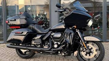 ROAD GLIDE LIMITED 2021, 114Ci Milwaukee 21000km, BLACK OUT