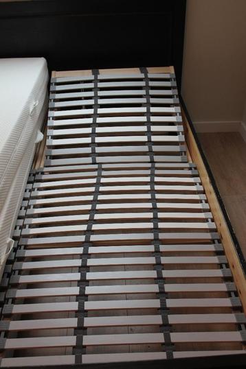 Tweepersoonsbed (IKEA Hemnes) - afbeelding 4 Tweepersoonsbed (IKEA Hemnes) - afbeelding 4