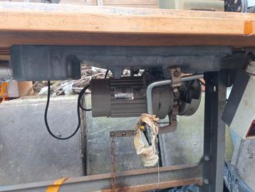 Brother professionele naaimachine met krachtige motor gratis