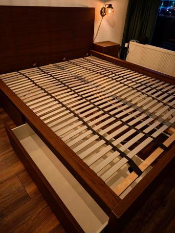 IKEA MALM bed 160x200 – klassiek bruin + lattenbodem - afbeelding 3 IKEA MALM bed 160x200 – klassiek bruin + lattenbodem - afbeelding 3