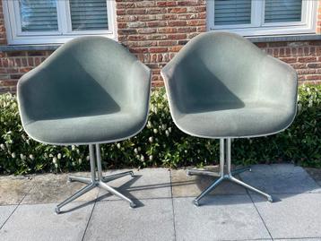 Charles & Ray Eames “ la Fonda” chairs