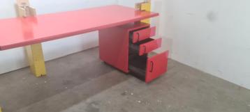 Uniek Memphis Stijl Bureau - afbeelding 5 Uniek Memphis Stijl Bureau - afbeelding 5