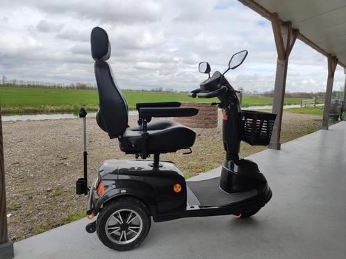 Te koop: prachtige Drive  ST5D Scootmobiel, Diversen, Brommobielen en Scootmobielen, Zo goed als nieuw, Drive, 46 km of meer, 11 t/m 15 km/u