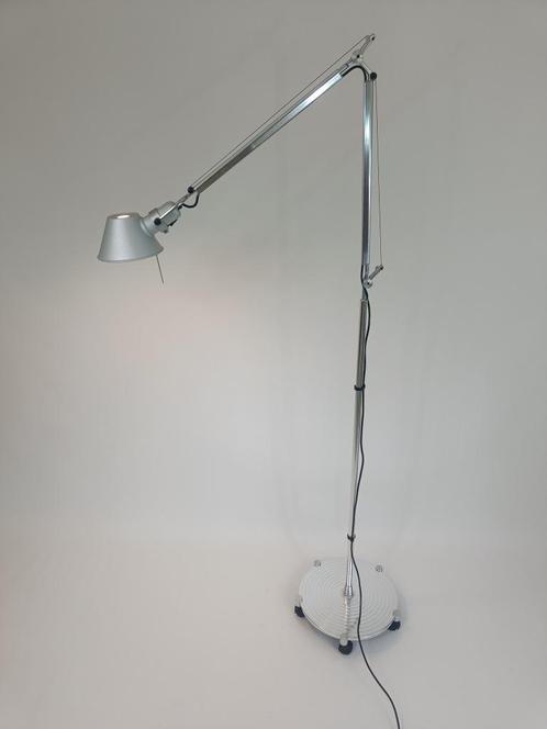 Artemide Tolomeo vloerlamp door Michele de Lucchi & Giancarl, Huis en Inrichting, Lampen | Vloerlampen, Gebruikt, 150 tot 200 cm