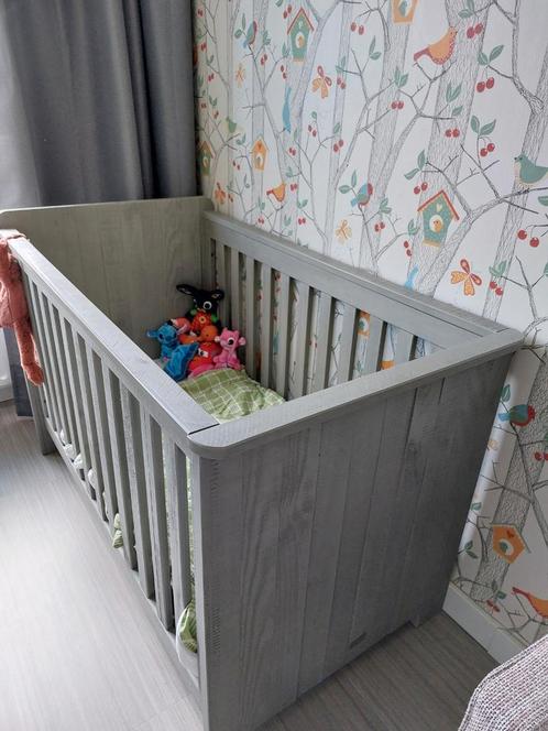 Coming kids grijze babykamer, inclusief grote hanglegkast., Kinderen en Baby's, Kinderkamer | Complete kinderkamers, Gebruikt