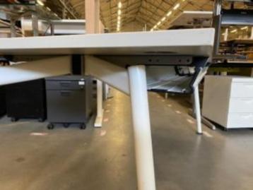 Bureau met knop 180x80xH68-88 cm, 39 stuks - afbeelding 9 Bureau met knop 180x80xH68-88 cm, 39 stuks - afbeelding 9