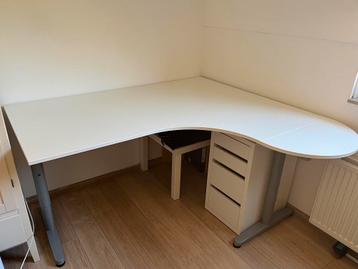 Ikea bureau Galant - afbeelding 1 Ikea bureau Galant - afbeelding 1