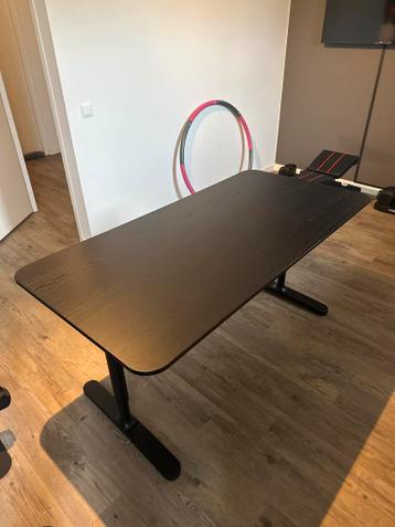 IKEA Bekant bureau 160 x 80 - afbeelding 1 IKEA Bekant bureau 160 x 80 - afbeelding 1