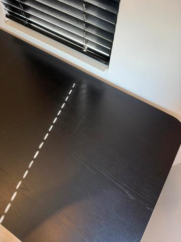 Bureau IKEA Bekant zwart bruin 160x80 - afbeelding 2 Bureau IKEA Bekant zwart bruin 160x80 - afbeelding 2
