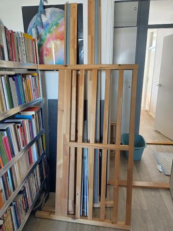 Tarva Ikea bedframe 140x200 - Gratis - beschadigd - afbeelding 2 Tarva Ikea bedframe 140x200 - Gratis - beschadigd - afbeelding 2