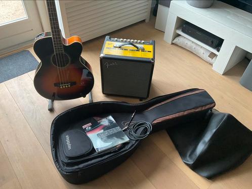 Takamine GB72CE  BSB + Fender RUMBLE 40  NIEUW, Muziek en Instrumenten, Snaarinstrumenten | Gitaren | Bas, Zo goed als nieuw, Semi-akoestisch