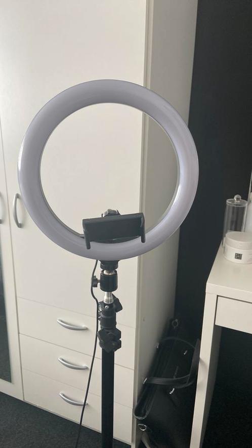 Ringlight / tiktok lamp, Audio, Tv en Foto, Fotografie | Fotostudio en Toebehoren, Zo goed als nieuw, Lamp of Flitsset, Ophalen