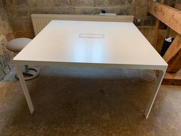 IKEA BEKANT Kantoortafel – 140x140 cm – 3 stuks beschikbaar - afbeelding 3 IKEA BEKANT Kantoortafel – 140x140 cm – 3 stuks beschikbaar - afbeelding 3