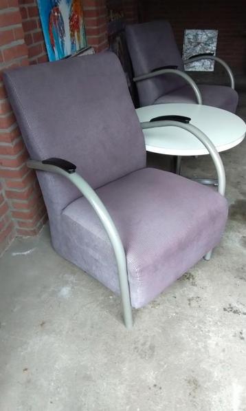 Mooie, degelijke "retro"  fauteuils / stoelen