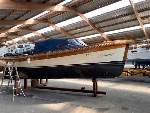 Makma Oriënt 800, Watersport en Boten, Sloepen, Zo goed als nieuw, 10 tot 30 pk, 6 meter of meer, Binnenboordmotor, Diesel, Polyester