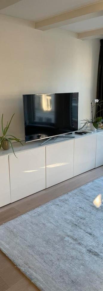 Ikea Besta kast met glasplaat - afbeelding 2 Ikea Besta kast met glasplaat - afbeelding 2