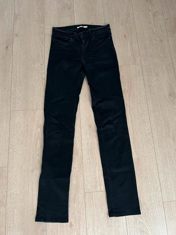 Levi’s zwarte spijkerbroek slimming slim