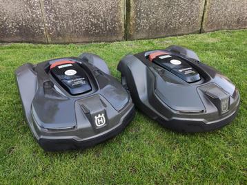 2 HUSQVARNA Automowers (type 450X, 5.000 m2, i.z.g.s.)