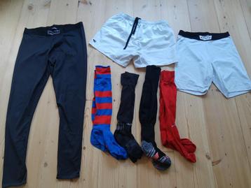 Rugby/voetbalkleding dames - sokken (mt 38); broeken (mt 40)