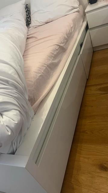 Ikea malm Bed 140cm + Matras & Nachtkastjes - afbeelding 3 Ikea malm Bed 140cm + Matras & Nachtkastjes - afbeelding 3