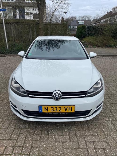 Volkswagen Golf 1.6 TDI 81KW 5D 2016 Wit, Auto's, Volkswagen, Particulier, Golf, Airbags, Airconditioning, Alarm, Bluetooth, Bochtverlichting