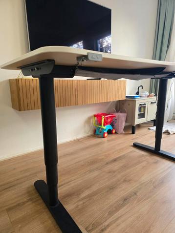 NETTE IKEA BEKANT ELEKTRISCH zit/sta Bureau 160x80 als nieuw - afbeelding 3 NETTE IKEA BEKANT ELEKTRISCH zit/sta Bureau 160x80 als nieuw - afbeelding 3