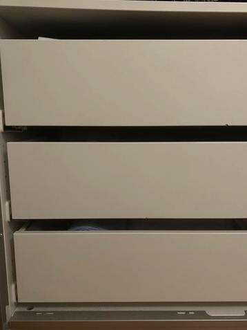 Ikea Pax kast wit 2m - schuifdeuren - afbeelding 4 Ikea Pax kast wit 2m - schuifdeuren - afbeelding 4