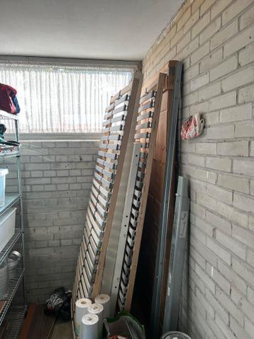 MALM bedframe 160x200 met lattenbodem - afbeelding 1 MALM bedframe 160x200 met lattenbodem - afbeelding 1