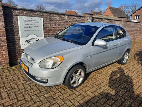 Hyundai Accent 1.4 3DRS 2009 Grijs, Auto's, Hyundai, Particulier, Accent, ABS, Airbags, Airconditioning, Bluetooth, Centrale vergrendeling