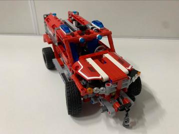 LEGO brandweerauto 42075 met verschillende functies