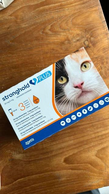 Stronghold Plus katten anti vlooi worm ontwormen vlooien