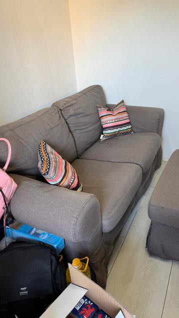 EKTORP 2-zitsbanken en Voetenbank met Extra Hoes - afbeelding 2 EKTORP 2-zitsbanken en Voetenbank met Extra Hoes - afbeelding 2