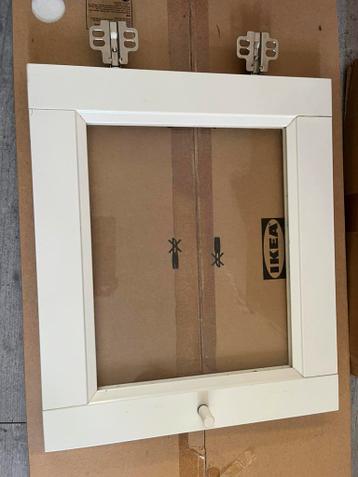 Ikea billy / oxberg vitrinedeurtje - afbeelding 1 Ikea billy / oxberg vitrinedeurtje - afbeelding 1