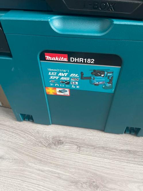 **NIEUW** Makita set decoupeerzaag boormachine stofzuiger, Doe-het-zelf en Verbouw, Gereedschap | Boormachines, Nieuw, Boormachine