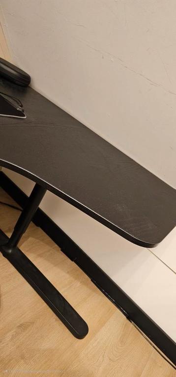 Ikea BEKANT hoekbureau links, 160x110 cm, zwart gebeitst ess - afbeelding 3 Ikea BEKANT hoekbureau links, 160x110 cm, zwart gebeitst ess - afbeelding 3