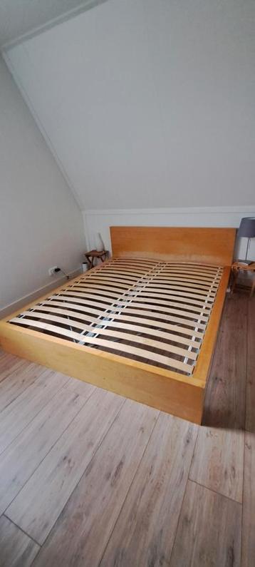 Ikea bed Malm 200x160 - afbeelding 1 Ikea bed Malm 200x160 - afbeelding 1
