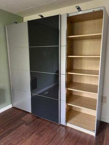 Ikea Pax kast met Verlichting - afbeelding 6 Ikea Pax kast met Verlichting - afbeelding 6