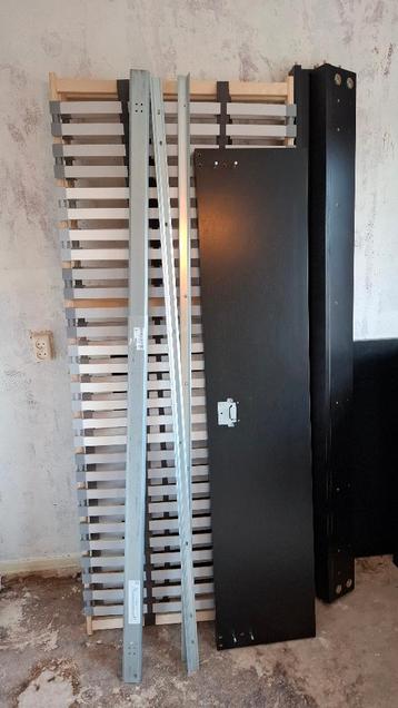 Bed zwartbruin Ikea Malm 160x200 - afbeelding 7 Bed zwartbruin Ikea Malm 160x200 - afbeelding 7