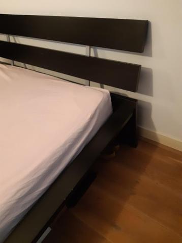 Stijlvol IKEA Bedframe met Hoofdbord, Matras, Lattenbodem... - afbeelding 9 Stijlvol IKEA Bedframe met Hoofdbord, Matras, Lattenbodem... - afbeelding 9