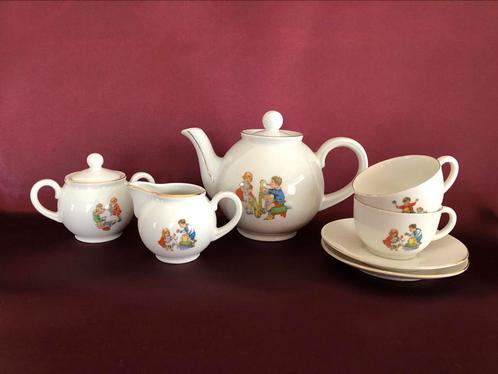 Vintage porseleinen kinder -theeserviesje, Antiek en Kunst, Antiek | Servies compleet, Ophalen of Verzenden