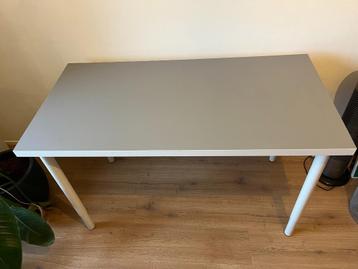 Modern klein bureau grijs met wit - IKEA - afbeelding 1