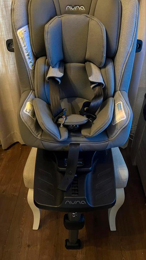 Nuna Prym 360 graden autostoel met 2e hoes, Kinderen en Baby's, Autostoeltjes, Zo goed als nieuw, Overige merken, 0 t/m 18 kg