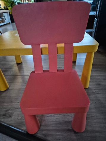 Stoeltje en tafeltje peuter/ kleuter gratis