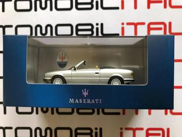 Maserati Biturbo Spyder 1985 IXO zilver, schaal 1:43