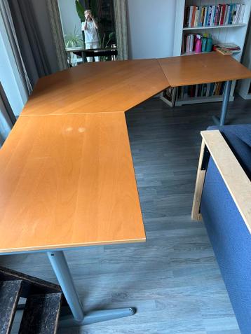 Ikea hoekbureau Effectiv - afbeelding 2 Ikea hoekbureau Effectiv - afbeelding 2
