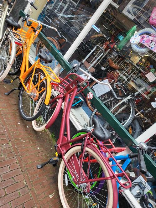 Altec Crown  transport fietsen geassembleerd €250.00, Fietsen en Brommers, Fietsen | Dames | Omafietsen, Ophalen