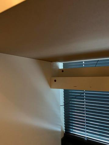 IKEA Malm Bureau - Perfect voor Thuiswerken! - afbeelding 2 IKEA Malm Bureau - Perfect voor Thuiswerken! - afbeelding 2