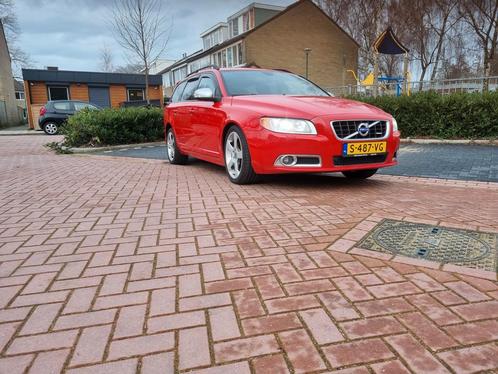 Volvo V70 2.5 T 2010 Rood 231pk, Auto's, Volvo, Particulier, V70, ABS, Airbags, Airconditioning, Alarm, Bluetooth, Boordcomputer