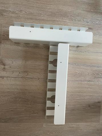 Cable tray organizer